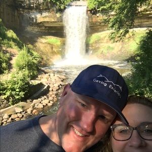 Meet your Posher, Shirlie